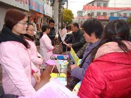 南召县开展“情暖计生，服务群众”宣传服务活动
